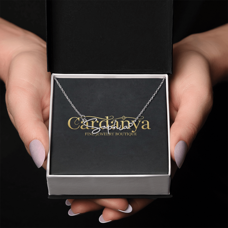 Gift of Emotion: The Perfect Name Necklace for Someone You Cherish
