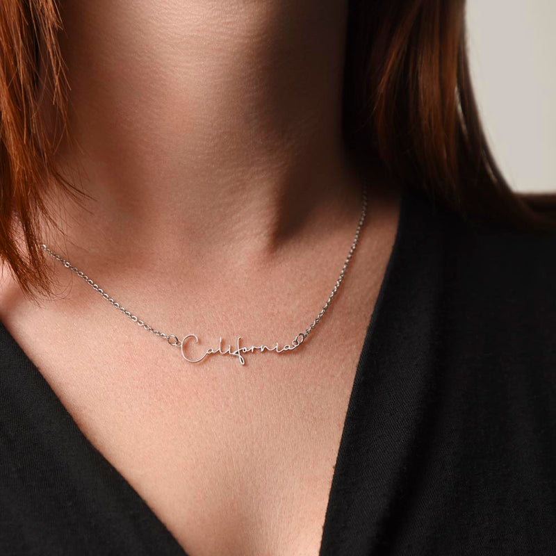 Gift of Emotion: The Perfect Name Necklace for Someone You Cherish