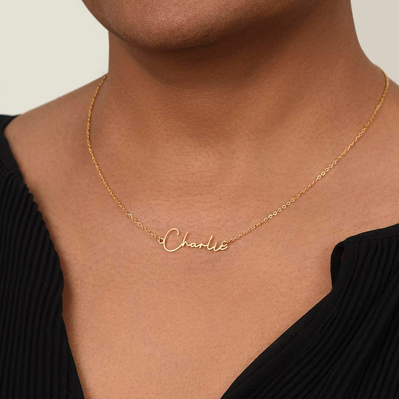 Gift of Emotion: The Perfect Name Necklace for Someone You Cherish